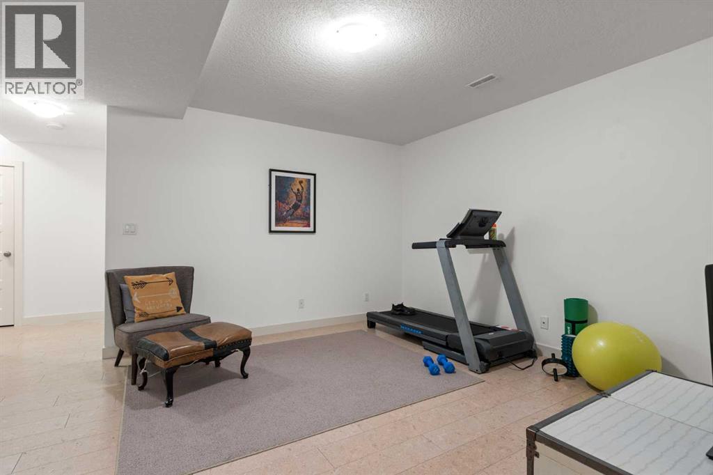 2, 6110 Bowness Road Nw, Calgary, Alberta  T3B 0E1 - Photo 23 - A2313444