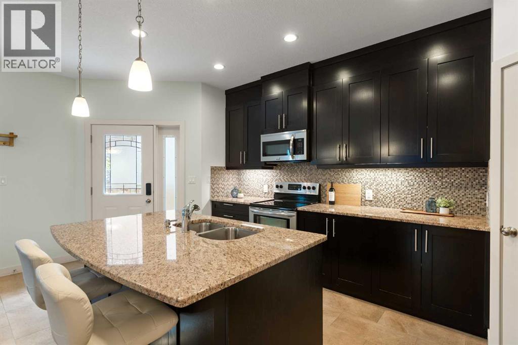 2, 6110 Bowness Road Nw, Calgary, Alberta  T3B 0E1 - Photo 4 - A2313444