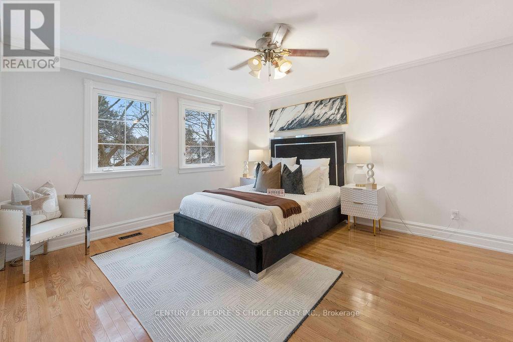 2250 Kenbard Road W, Mississauga, Ontario L5B 2E8 - Photo 31 - W13206234