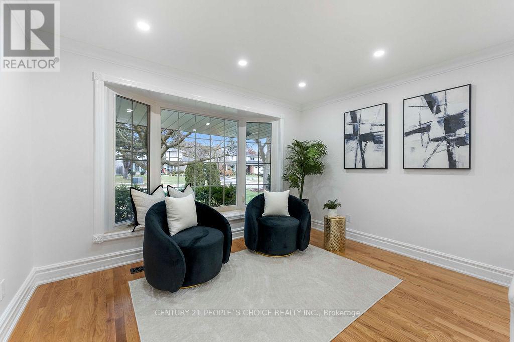 2250 Kenbard Road W, Mississauga, Ontario L5B 2E8 - Photo 7 - W13206234