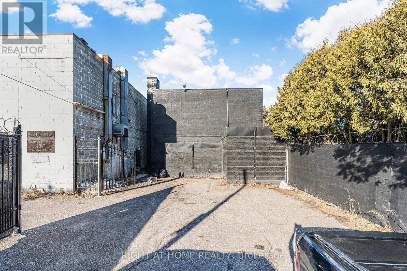 4872 Victoria Avenue, Niagara Falls, Ontario L2E 4C5 - Photo 25 - X13183348
