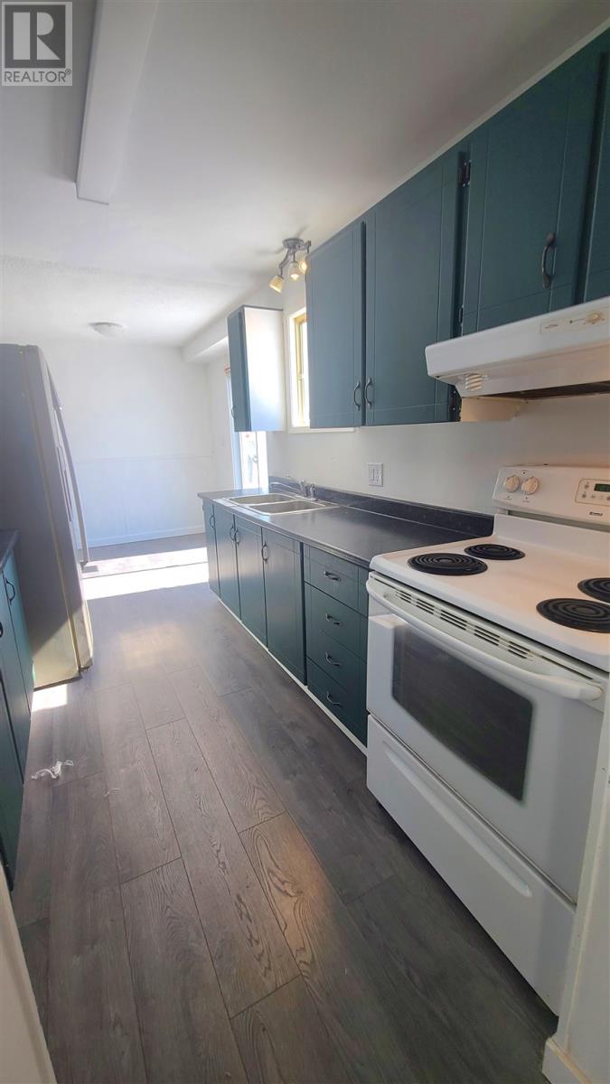 21 Laprairie Cres, Elliot Lake, Ontario  P5A 3B7 - Photo 4 - SM260555