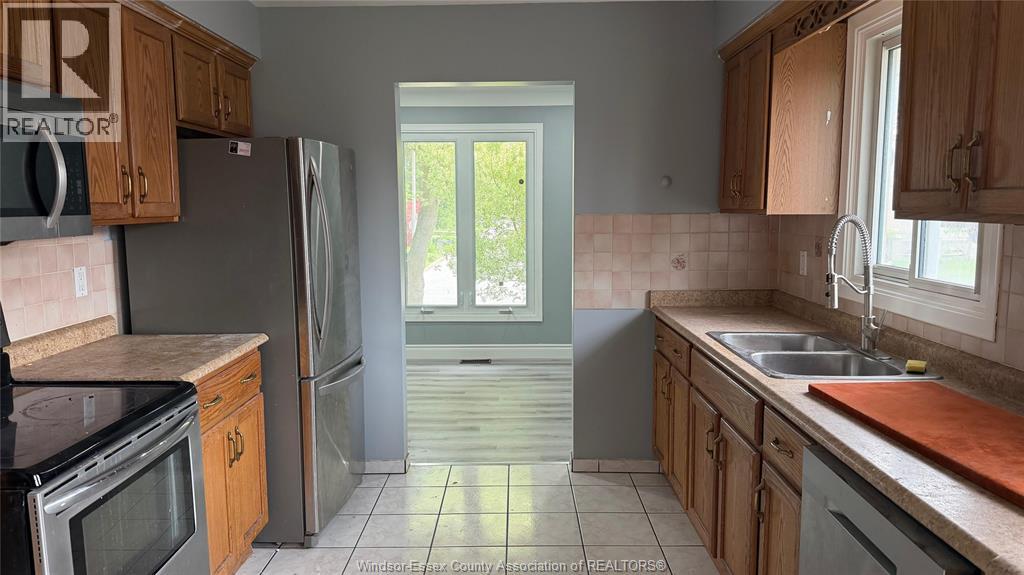 3131 Briarbank, Windsor, Ontario  N8R 1T1 - Photo 10 - 26012338