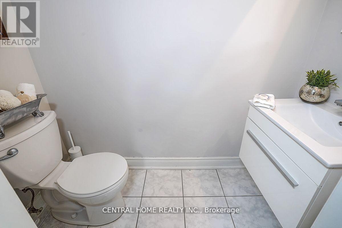 11 - 988 Sheppard Avenue W, Toronto, Ontario  M3H 2T6 - Photo 20 - C13206270