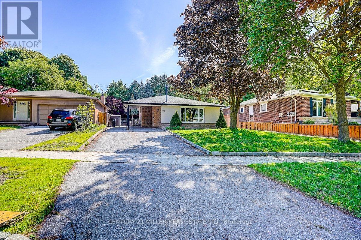 37 Dallington Drive, Toronto, Ontario  M2J 2G4 - Photo 1 - C13206274
