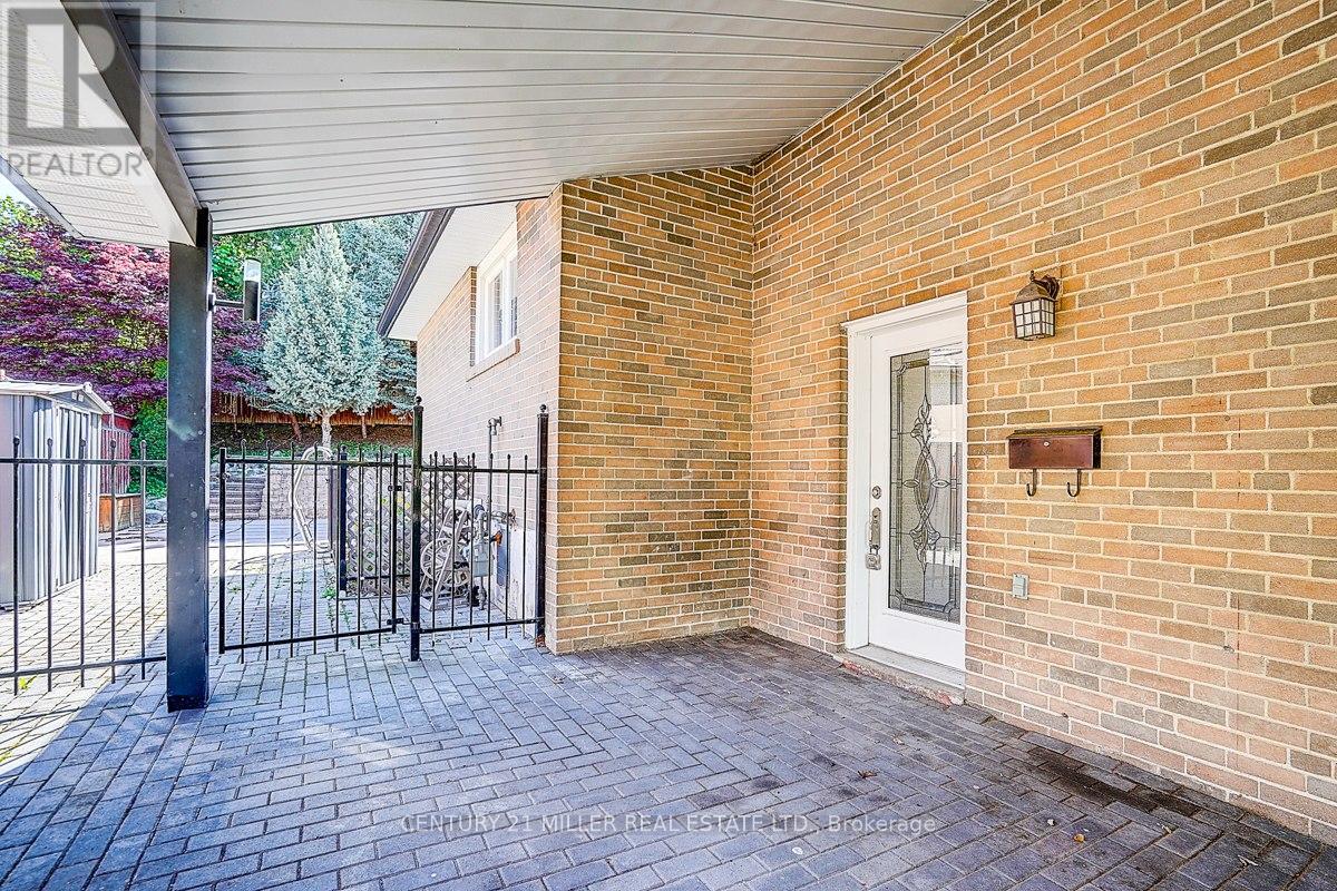 37 Dallington Drive, Toronto, Ontario  M2J 2G4 - Photo 4 - C13206274