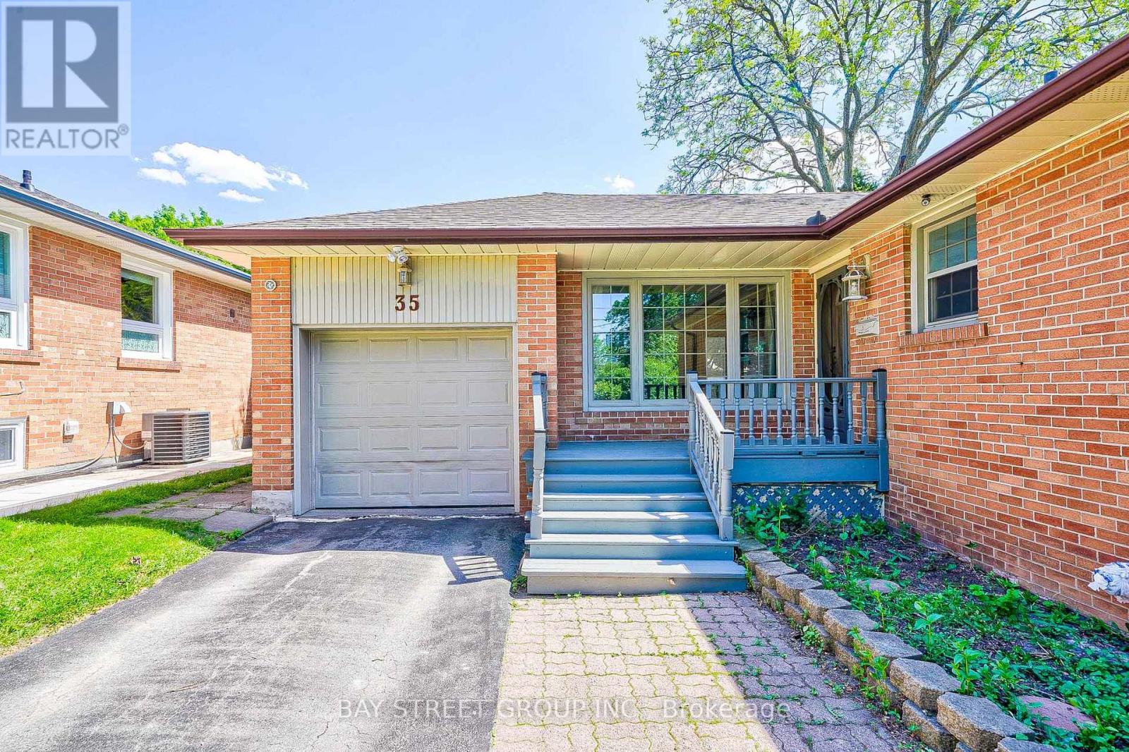 35 Camwood Crescent, Toronto, Ontario  M3A 3L3 - Photo 4 - C13206278
