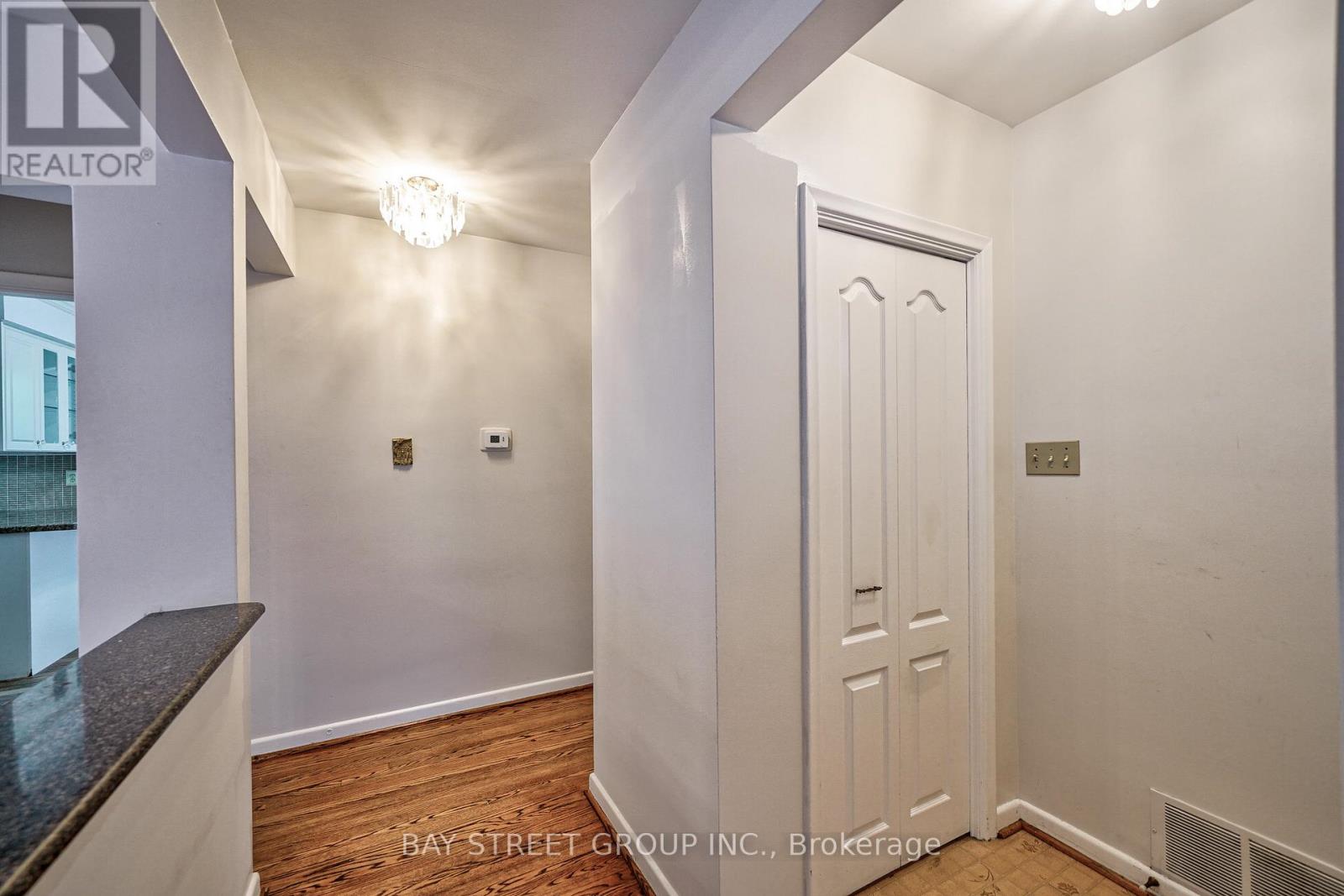 35 Camwood Crescent, Toronto, Ontario  M3A 3L3 - Photo 5 - C13206278