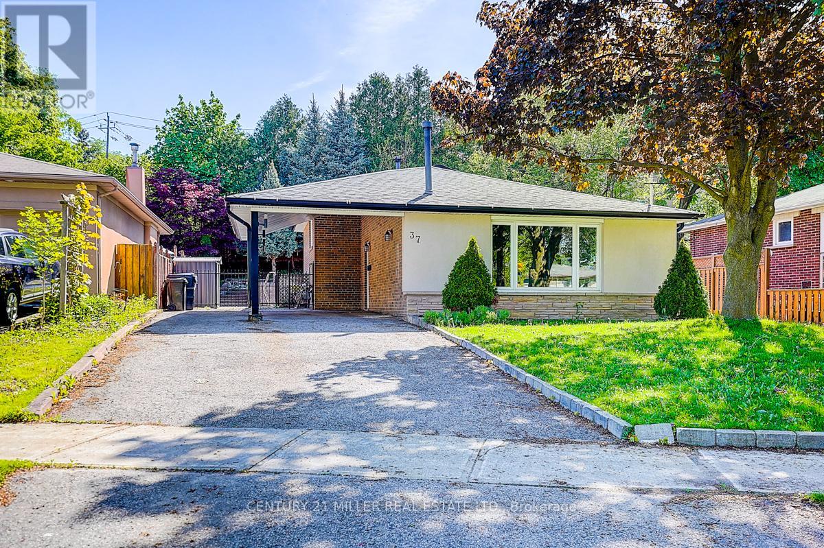 37 Dallington Drive, Toronto, Ontario  M2J 2G4 - Photo 2 - C13206354