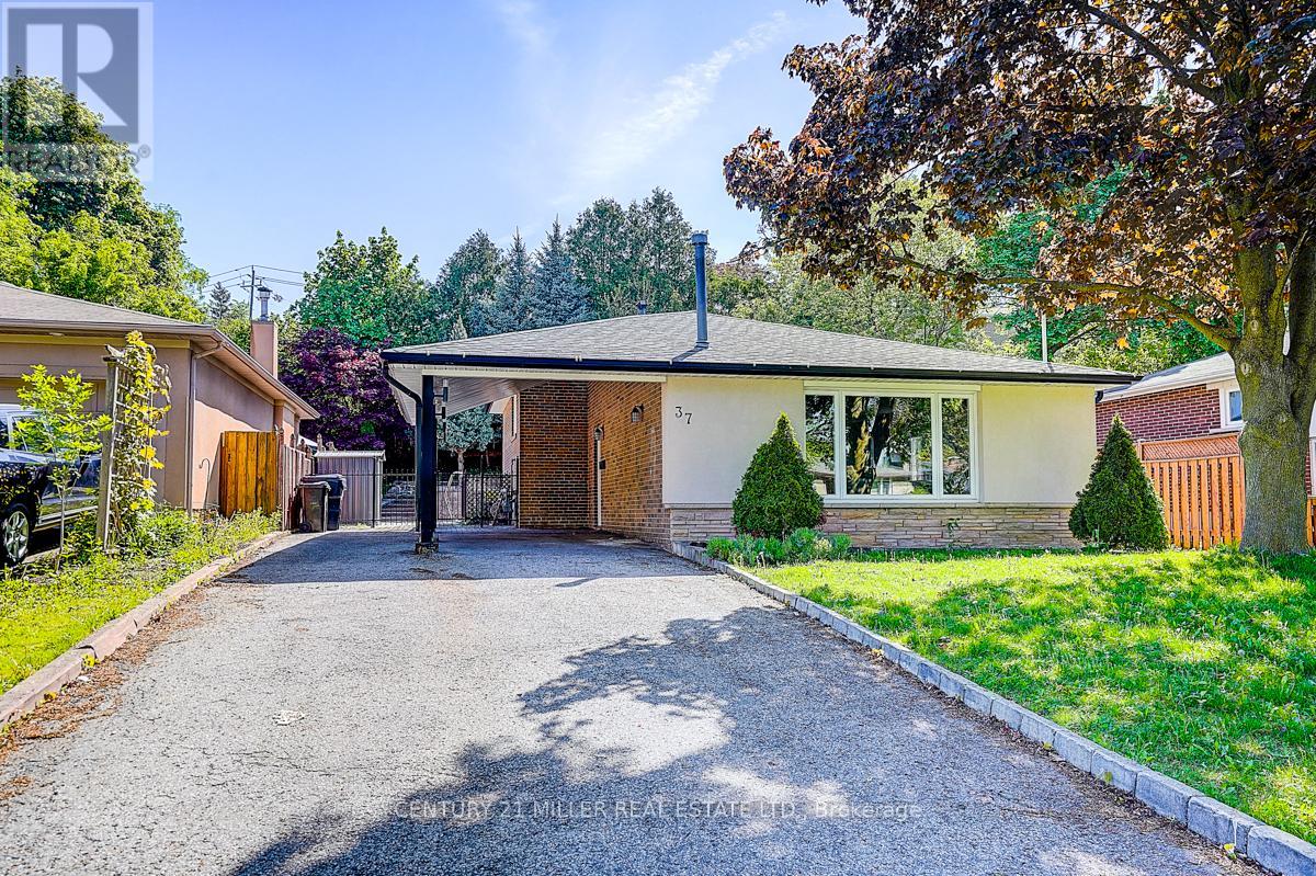 37 Dallington Drive, Toronto, Ontario  M2J 2G4 - Photo 3 - C13206354