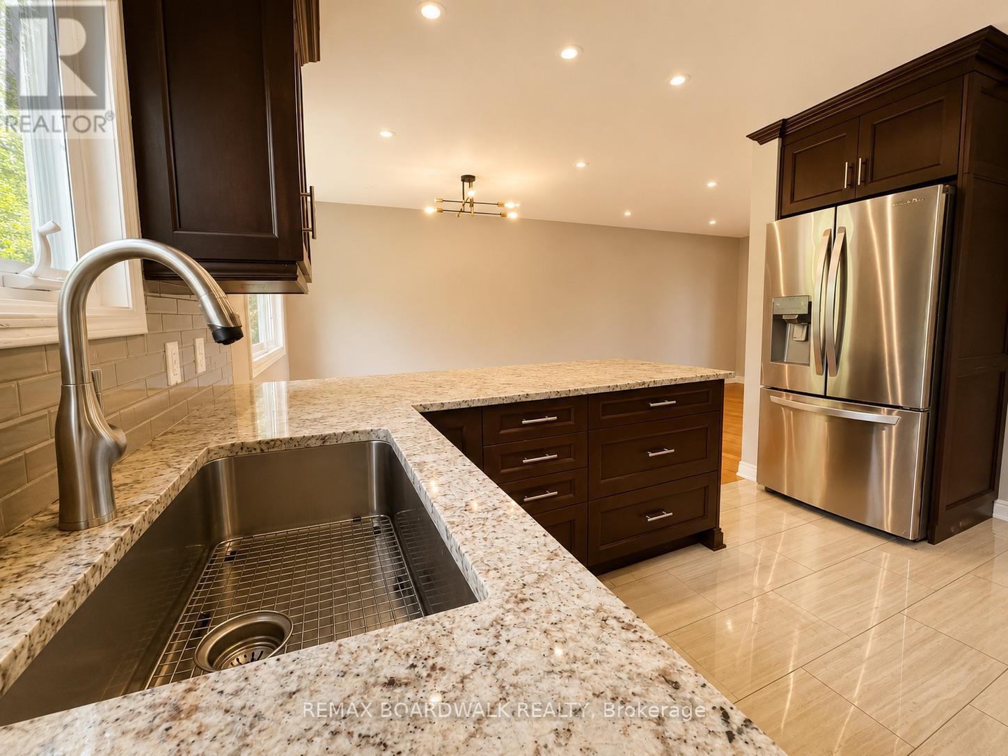 22 Bartley Crescent, Ottawa, Ontario  K2J 2J7 - Photo 13 - X13206304