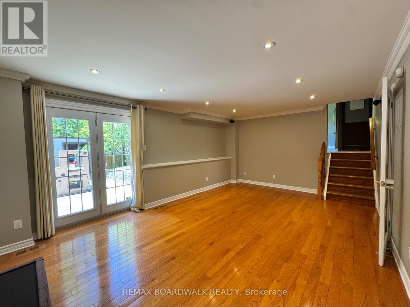 22 Bartley Crescent, Ottawa, Ontario  K2J 2J7 - Photo 6 - X13206304