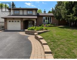 22 BARTLEY CRESCENT, Ottawa, Ontario