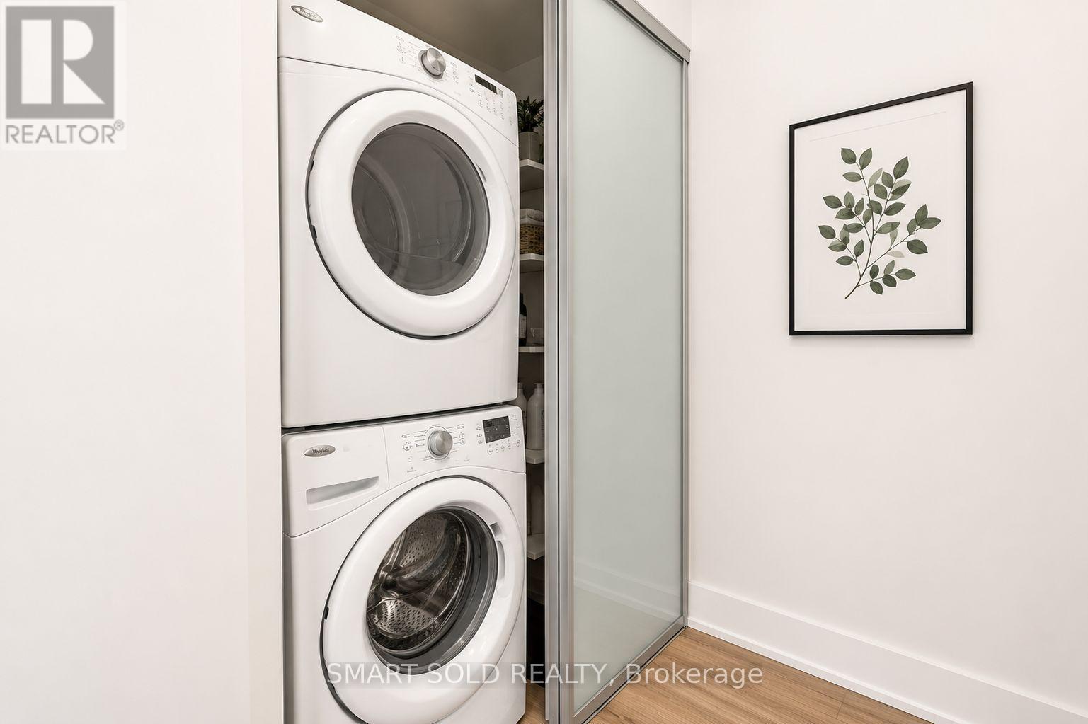 1712 - 300 Front Street W, Toronto, Ontario  M5V 0E9 - Photo 17 - C13058424