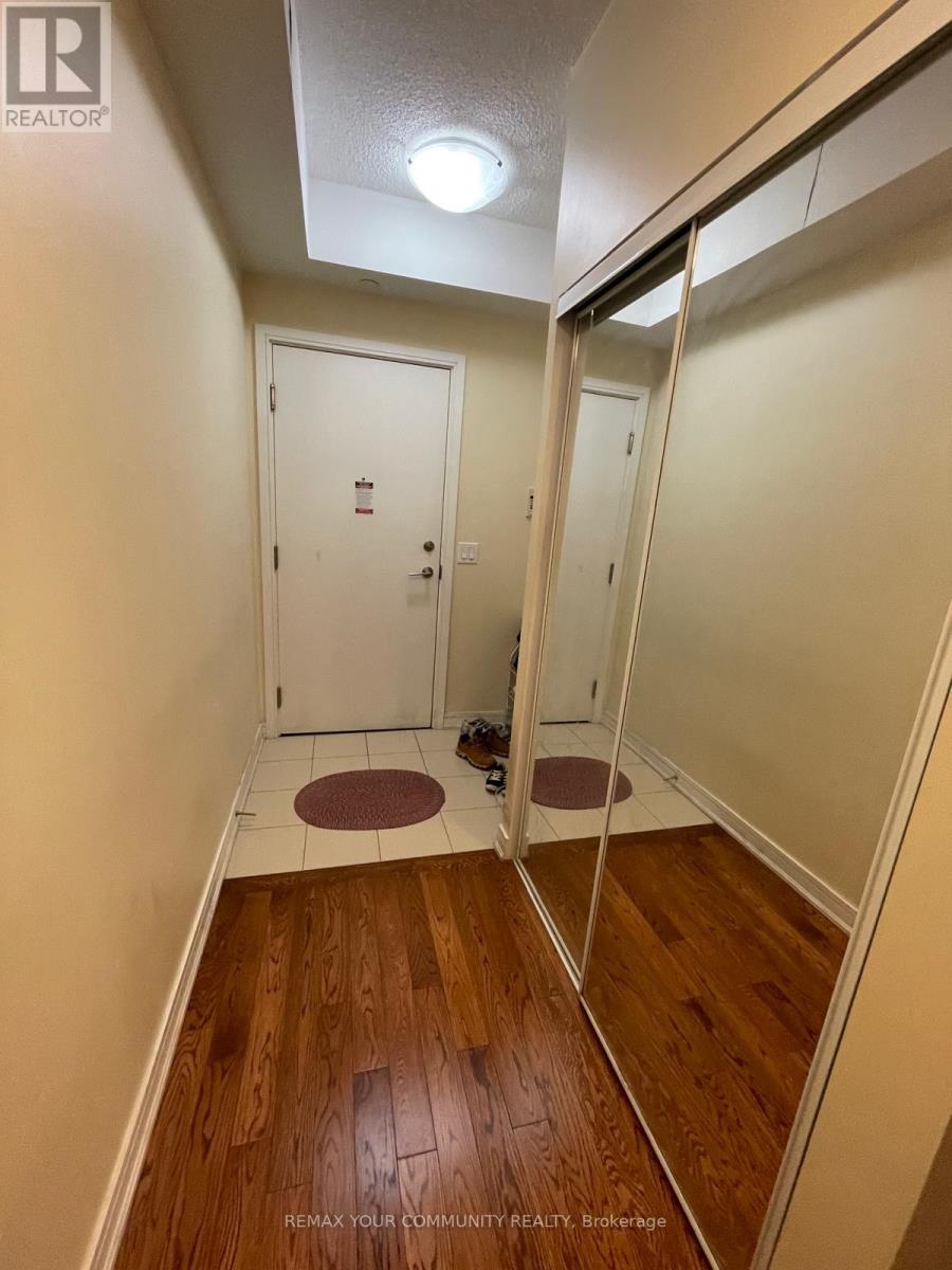 518 SW - 9191 YONGE STREET, Richmond Hill, Ontario