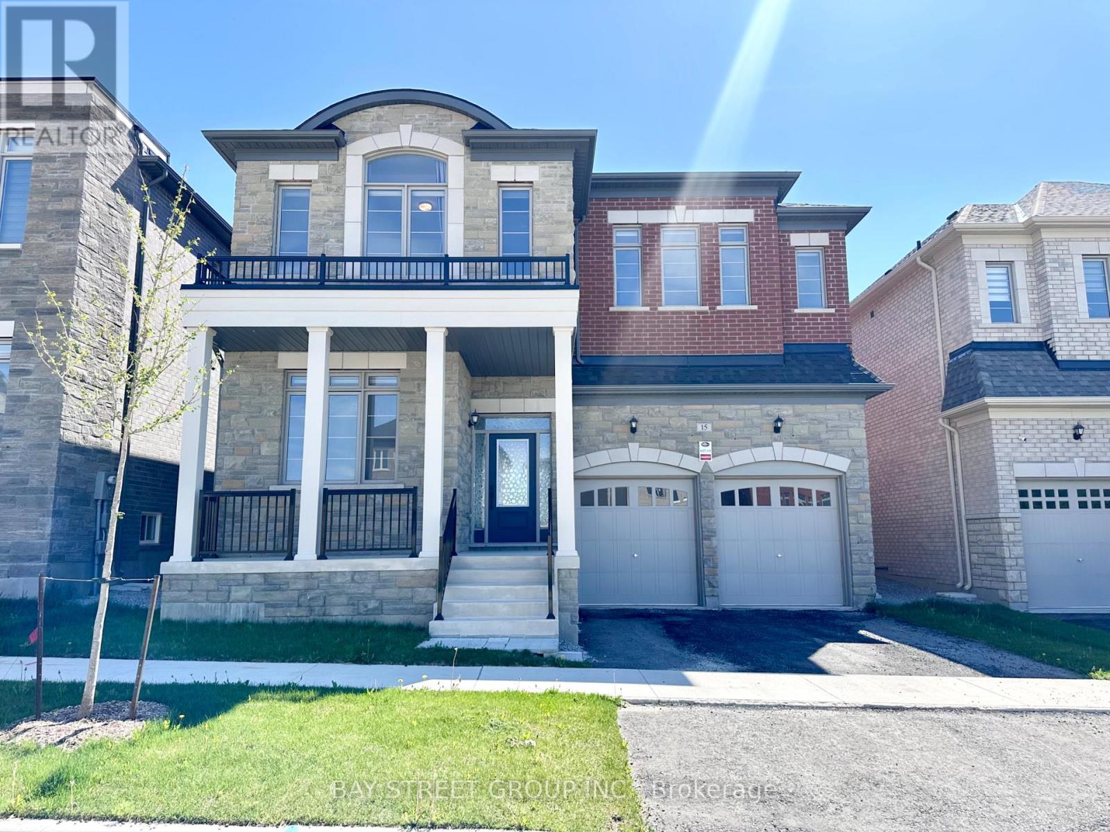 15 BACKHOUSE DRIVE, Richmond Hill, Ontario