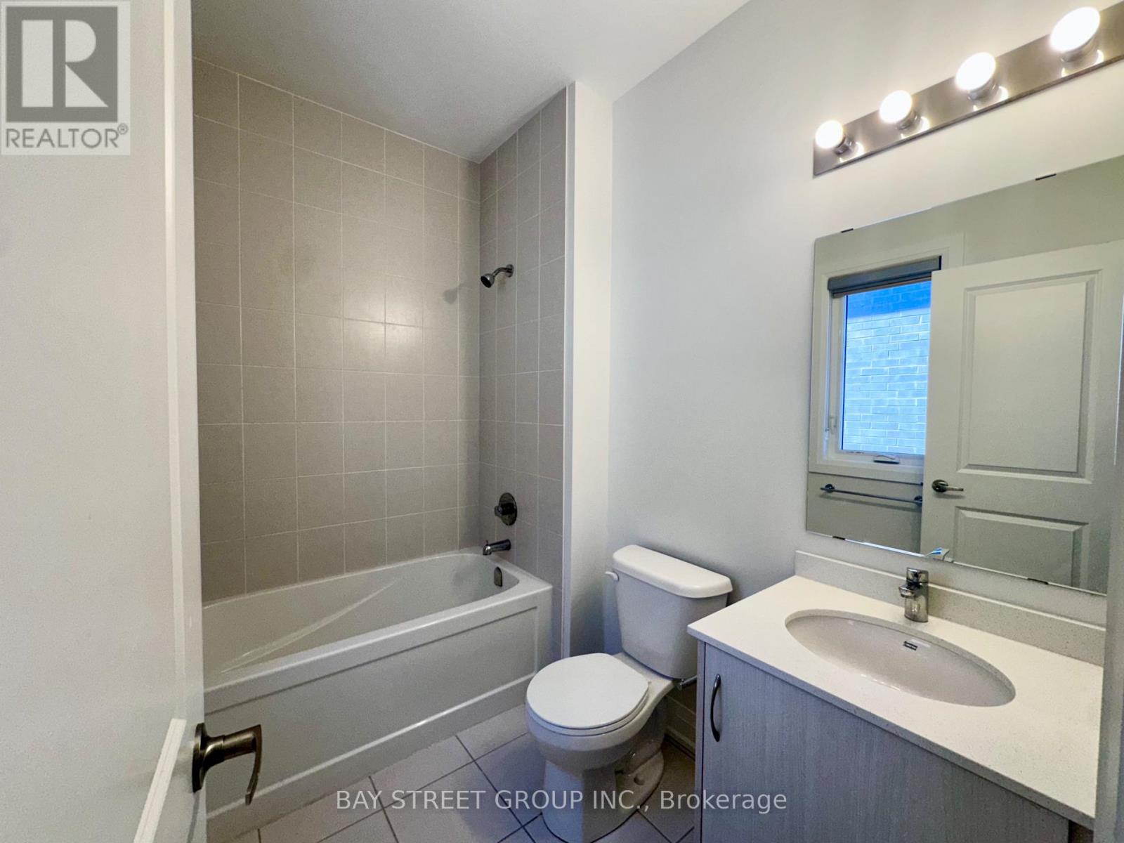 15 Backhouse Drive, Richmond Hill, Ontario  L4E 1M8 - Photo 21 - N13206332