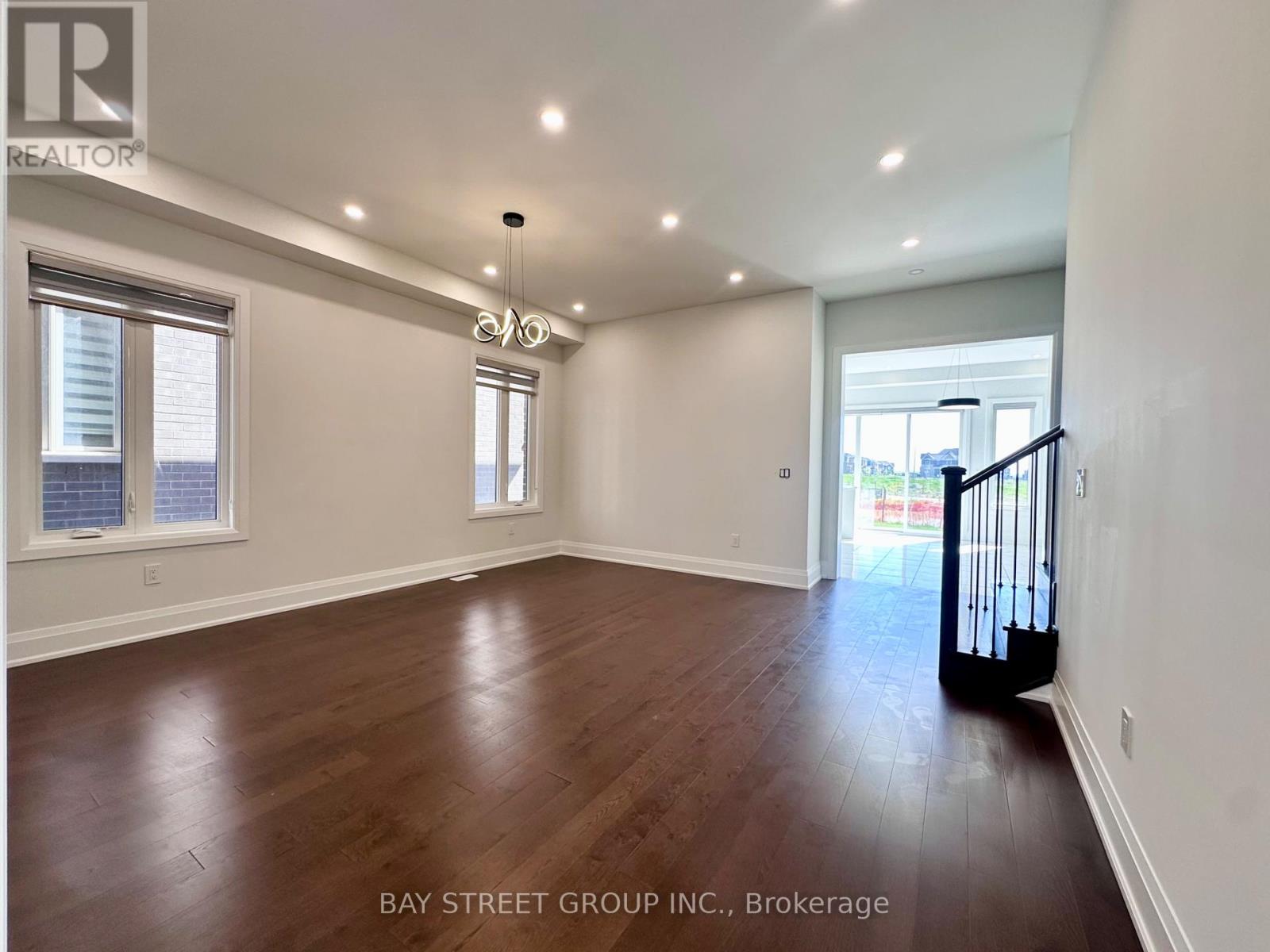 15 Backhouse Drive, Richmond Hill, Ontario  L4E 1M8 - Photo 4 - N13206332