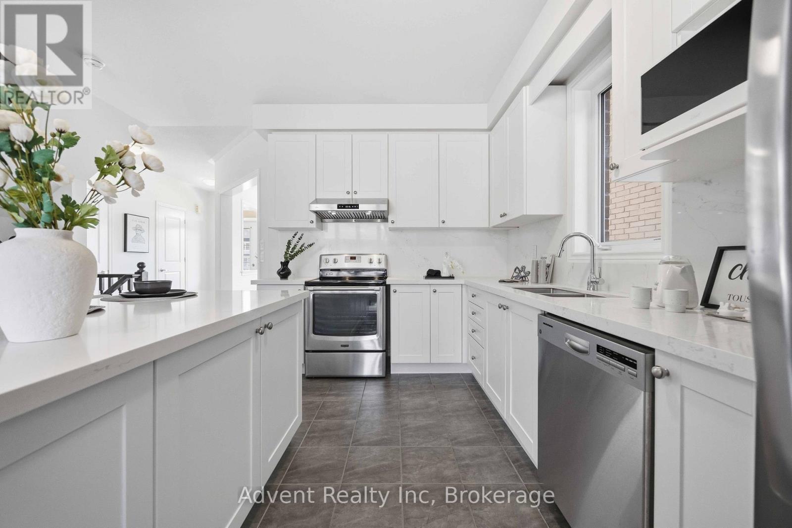 62 Demott Avenue, Markham, Ontario  L6B 0Z1 - Photo 12 - N13206334
