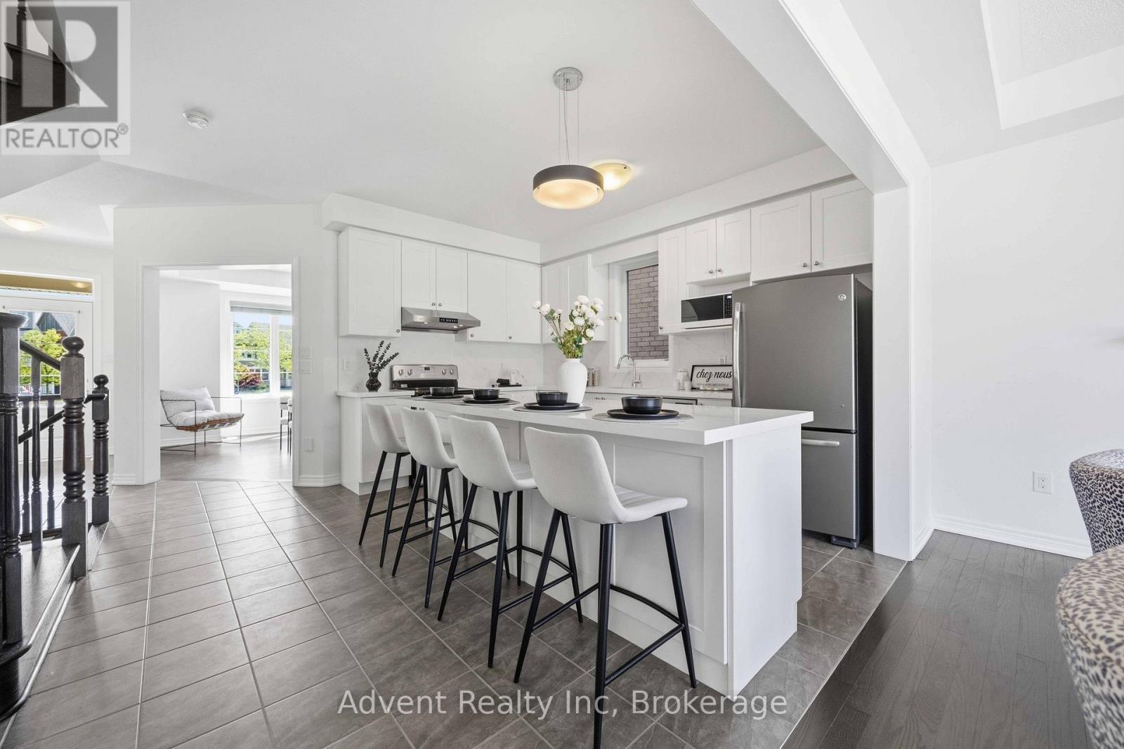 62 Demott Avenue, Markham, Ontario  L6B 0Z1 - Photo 6 - N13206334