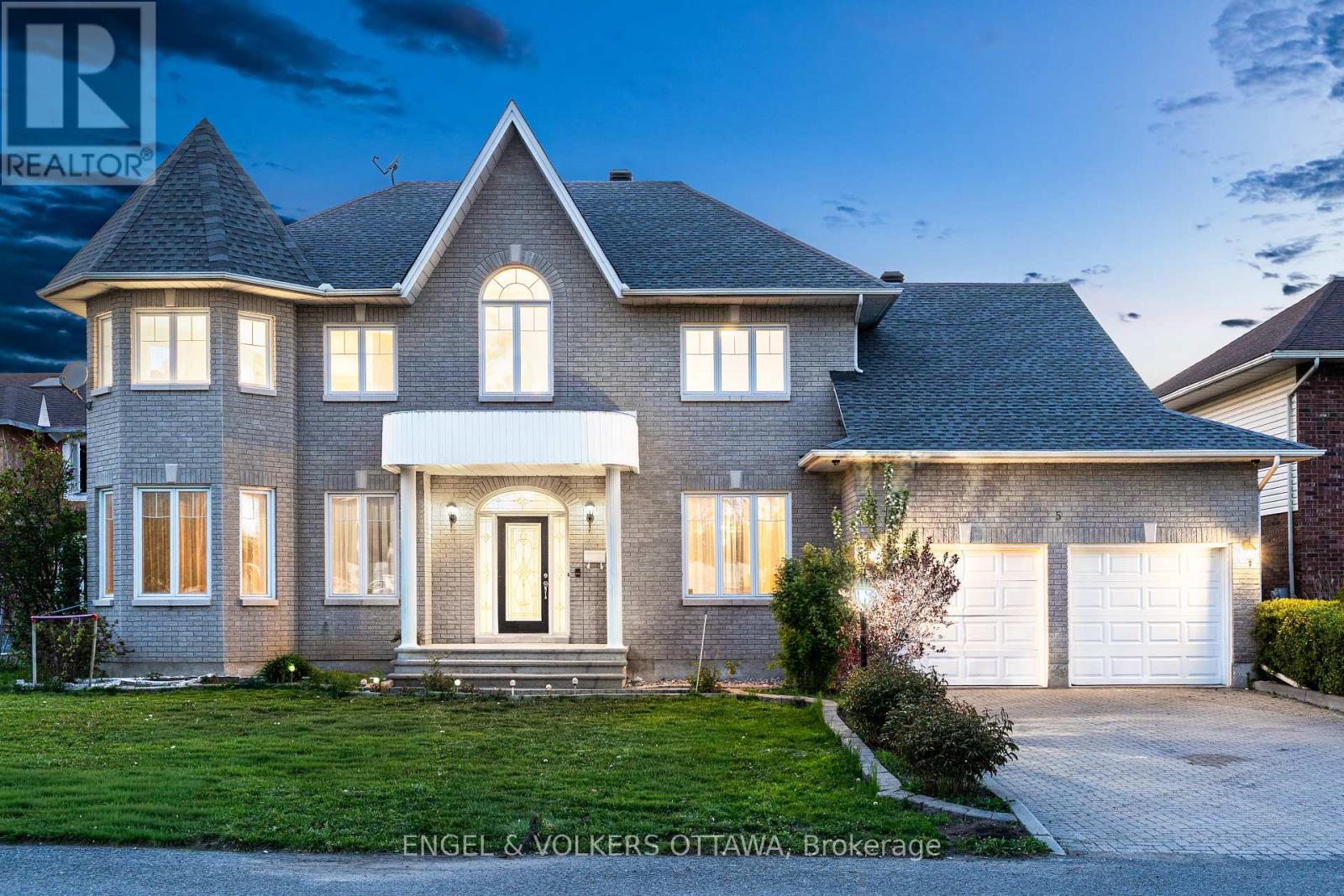 5 CASSONE COURT, Ottawa, Ontario