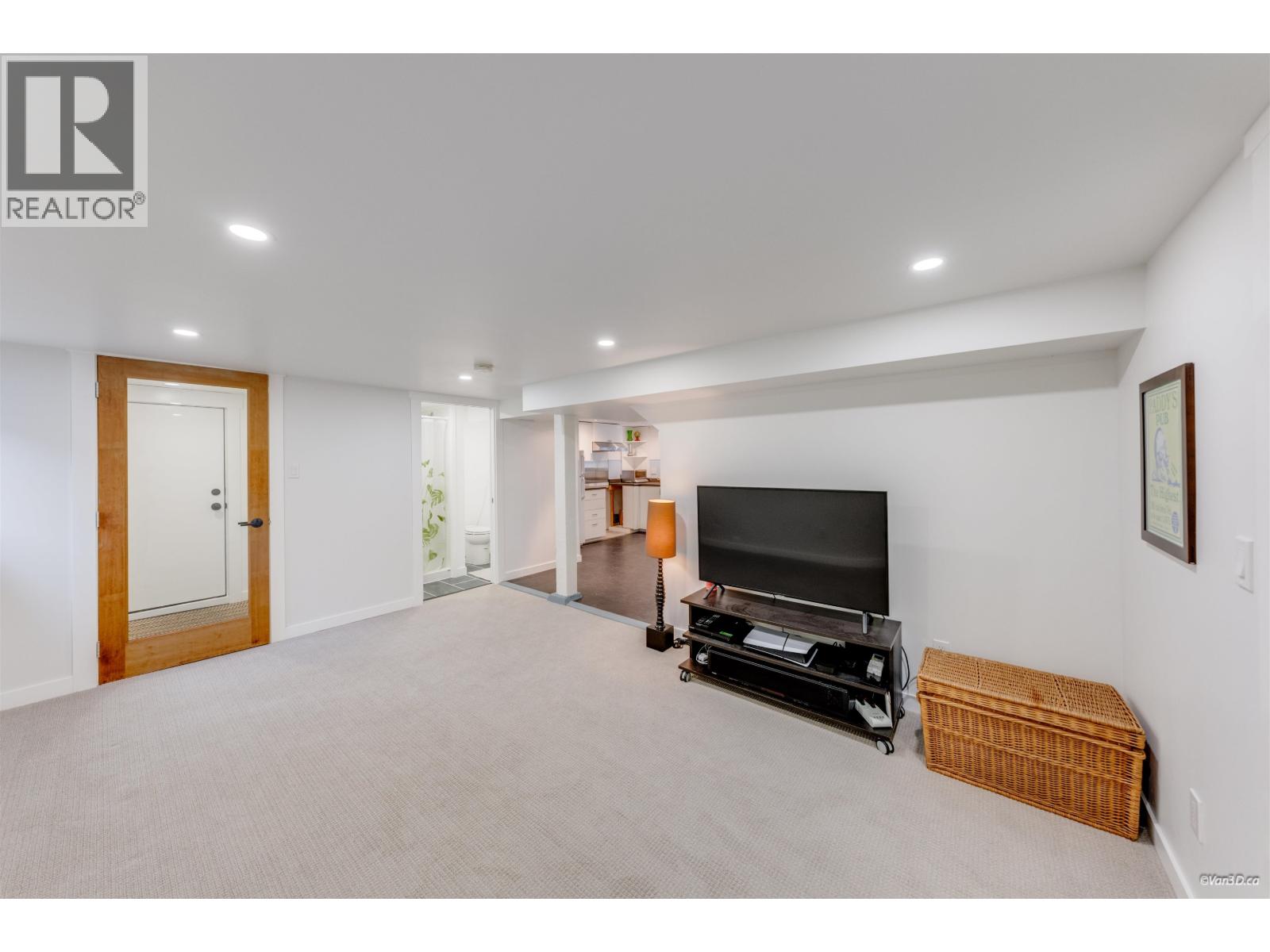 3726 Trinity Street, Burnaby, British Columbia  V5C 1N2 - Photo 18 - R3102451