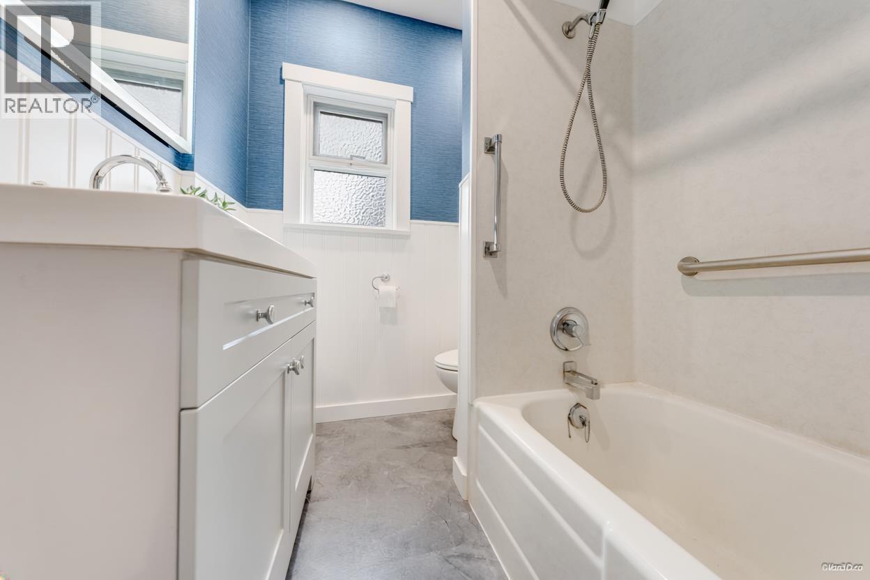 3726 Trinity Street, Burnaby, British Columbia  V5C 1N2 - Photo 12 - R3102451