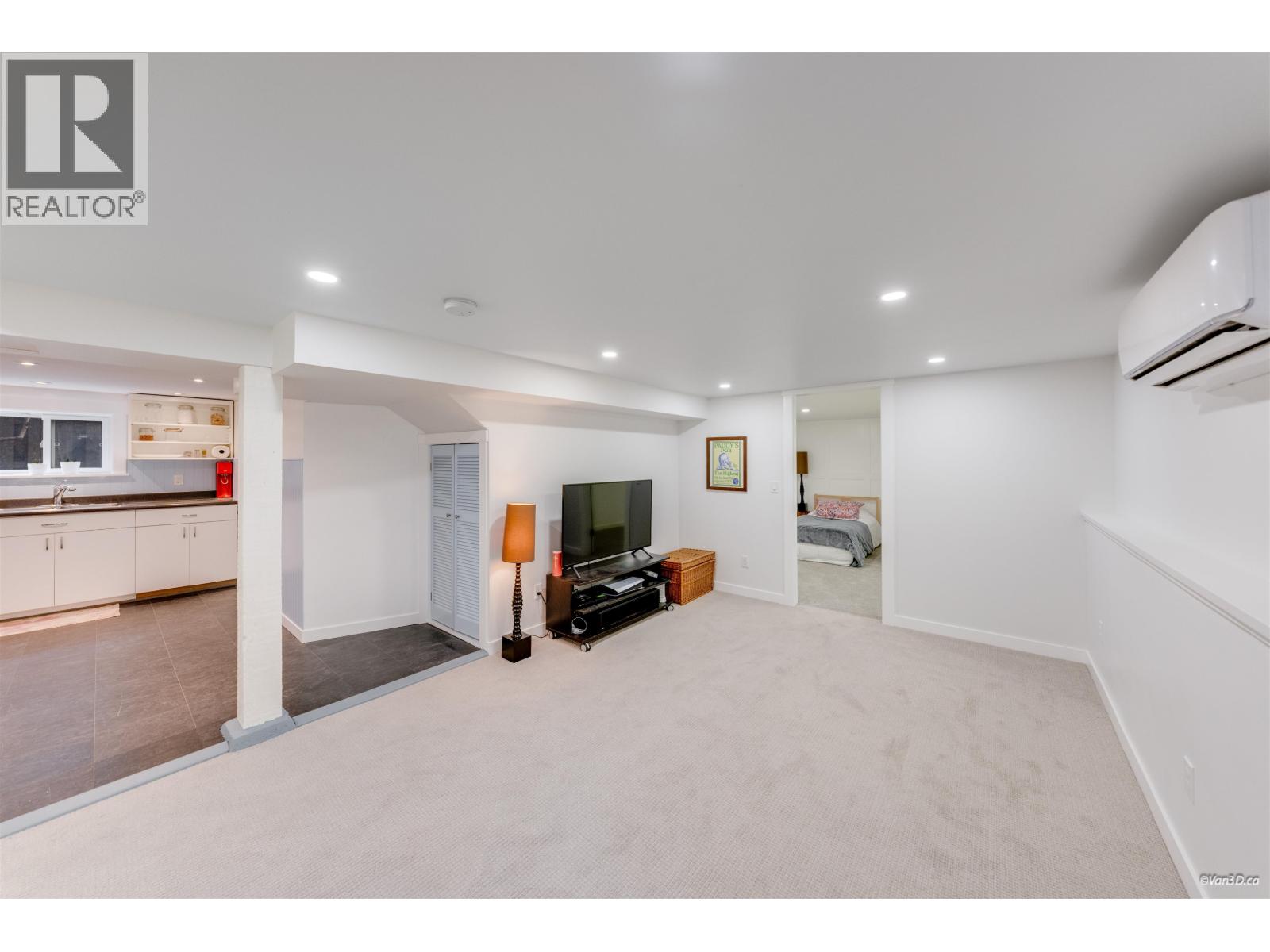 3726 Trinity Street, Burnaby, British Columbia  V5C 1N2 - Photo 17 - R3102451