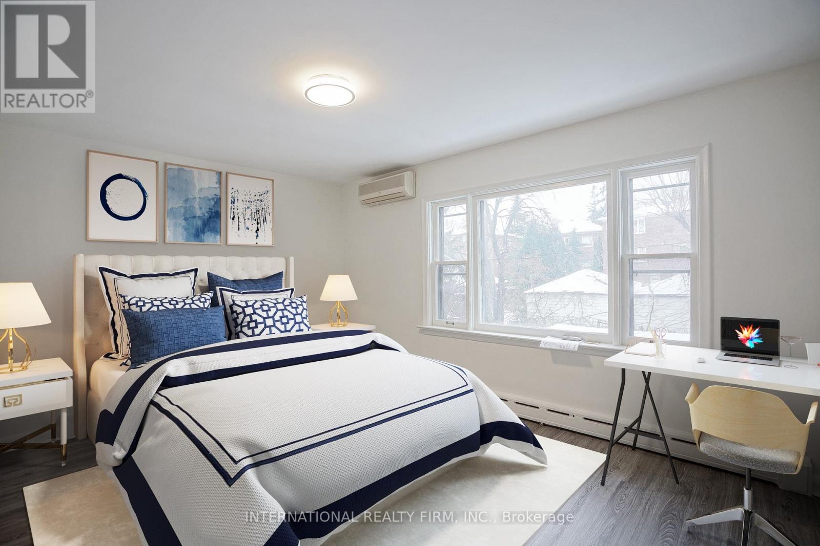 3 - 295 Indian Grove W, Toronto, Ontario  M6P 2H6 - Photo 3 - W13206292