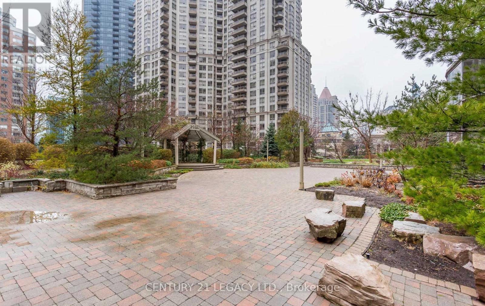1608 - 3880 Duke Of York Boulevard, Mississauga, Ontario  L5B 4M7 - Photo 12 - W13206336