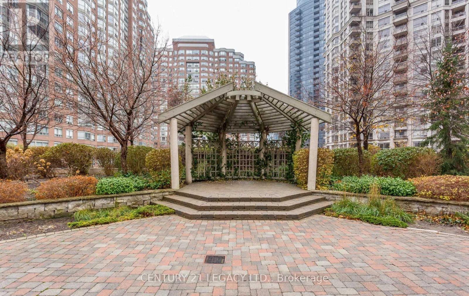1608 - 3880 Duke Of York Boulevard, Mississauga, Ontario  L5B 4M7 - Photo 13 - W13206336