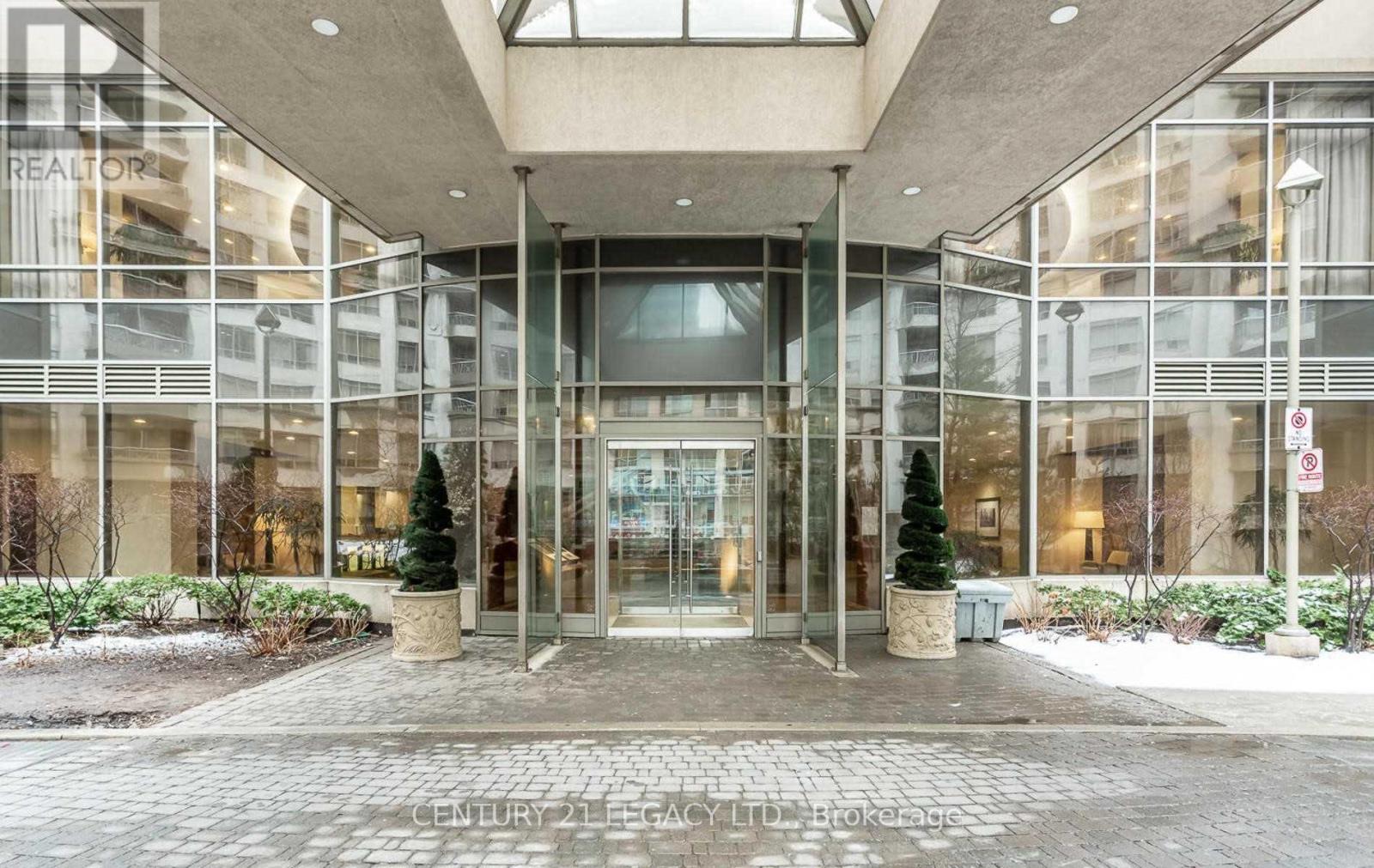 1608 - 3880 Duke Of York Boulevard, Mississauga, Ontario  L5B 4M7 - Photo 8 - W13206336
