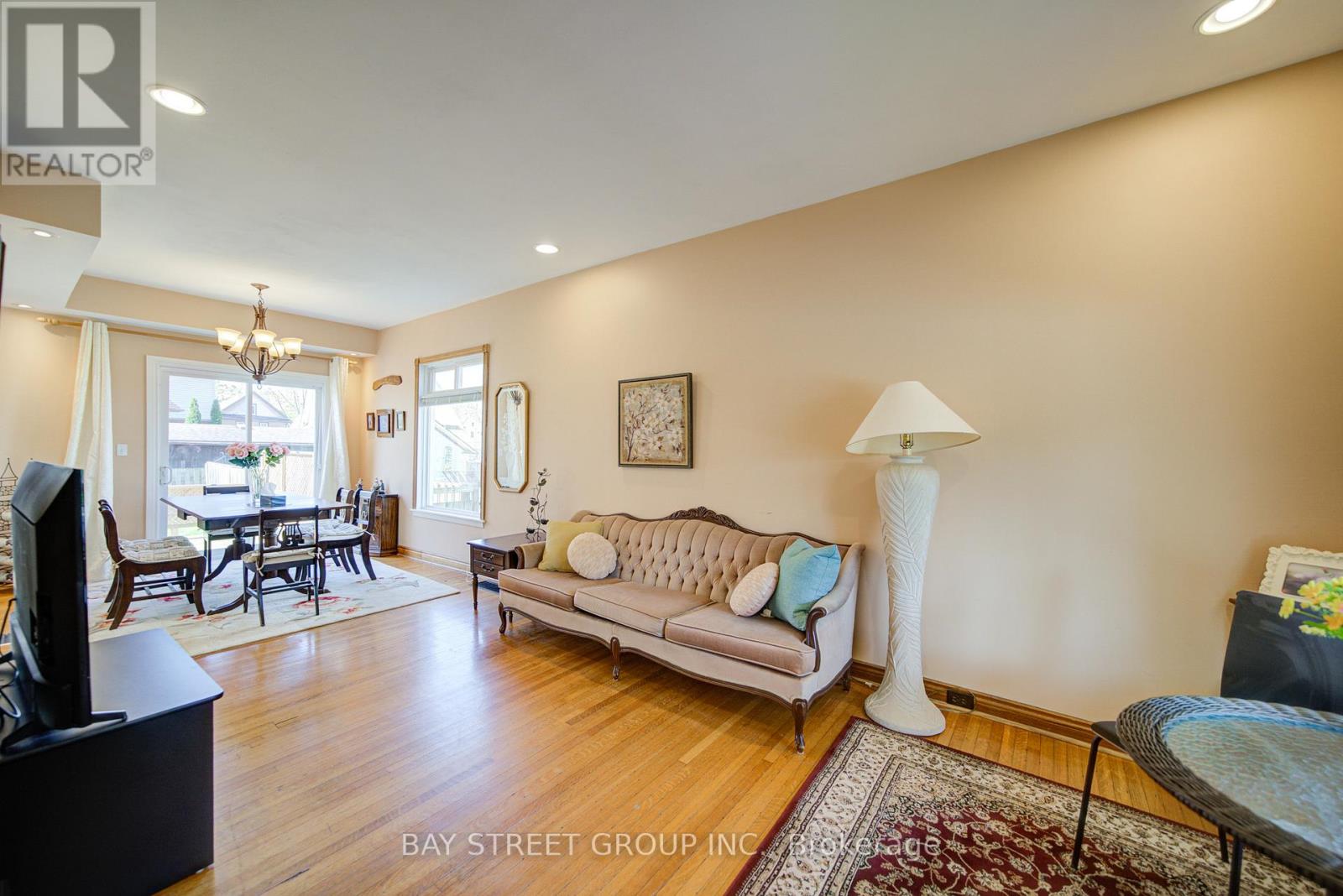 4680 Eastwood Crescent, Niagara Falls, Ontario  L2E 1B5 - Photo 6 - X13206328