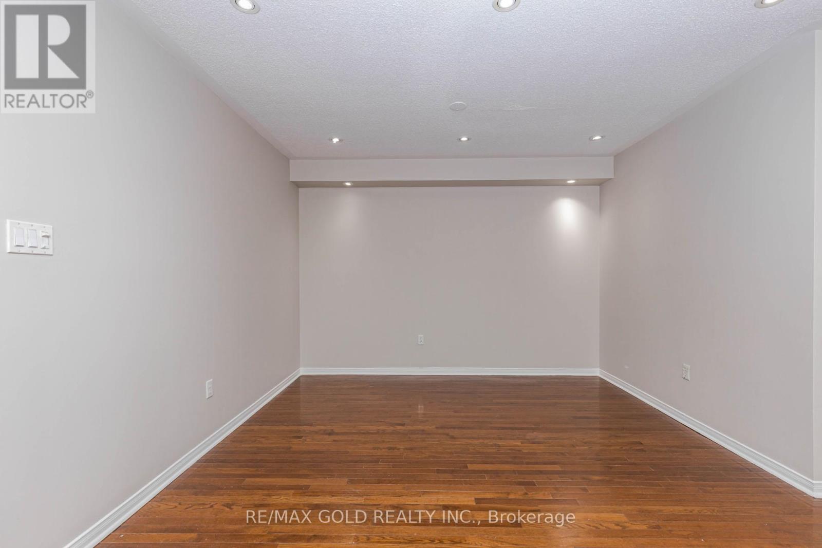 10 Palleschi Drive, Brampton, Ontario  L6P 2S1 - Photo 12 - W13206196