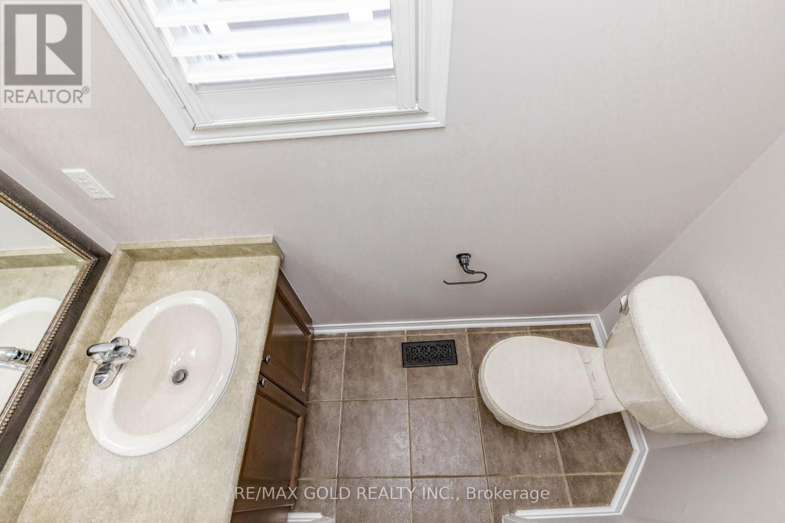 10 Palleschi Drive, Brampton, Ontario  L6P 2S1 - Photo 16 - W13206196