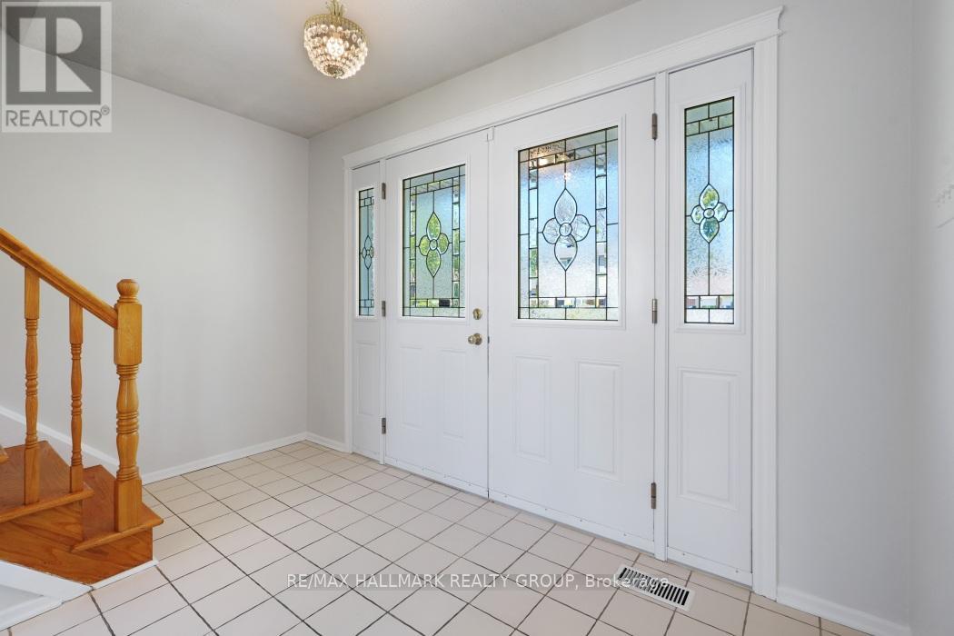 2187 Hamelin Crescent, Ottawa, Ontario  K1J 6K9 - Photo 4 - X13203150