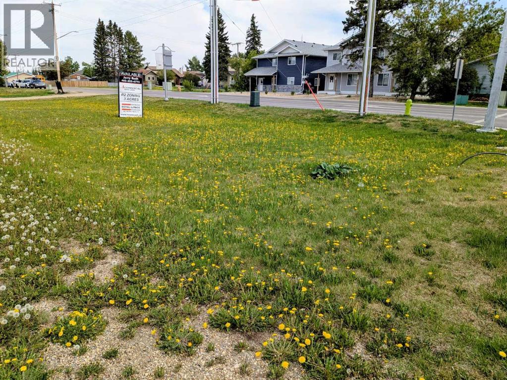 4707 46 Street, Sylvan Lake, Alberta  T4S 1G6 - Photo 2 - A2295098