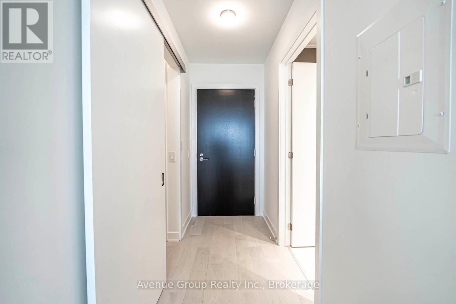 5503 - 11 Yorkville Avenue, Toronto, Ontario  M4W 0B7 - Photo 7 - C13202264
