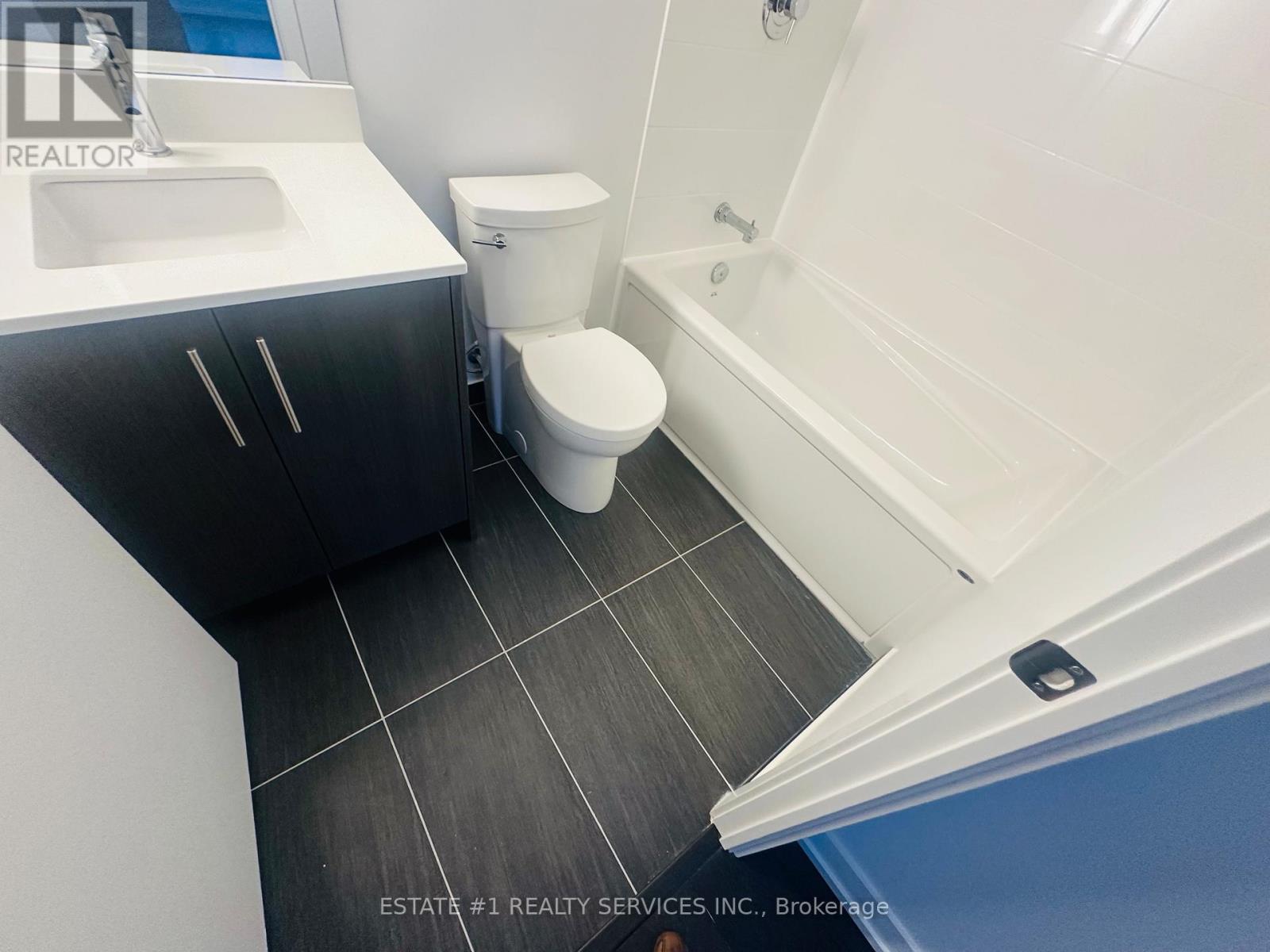 1201 - 215 Veterans Drive S, Brampton, Ontario  L7A 5L6 - Photo 10 - W13177326