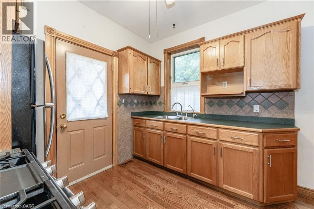 252 Beechwood Avenue, Hamilton, Ontario  L8L 2T1 - Photo 18 - 40834306