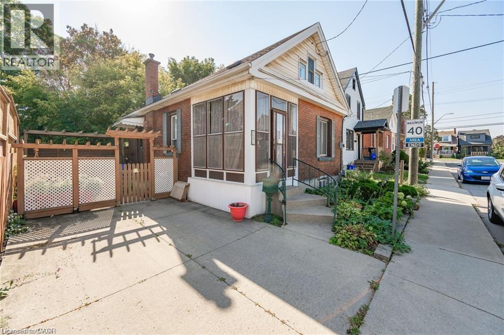 252 Beechwood Avenue, Hamilton, Ontario  L8L 2T1 - Photo 2 - 40834306
