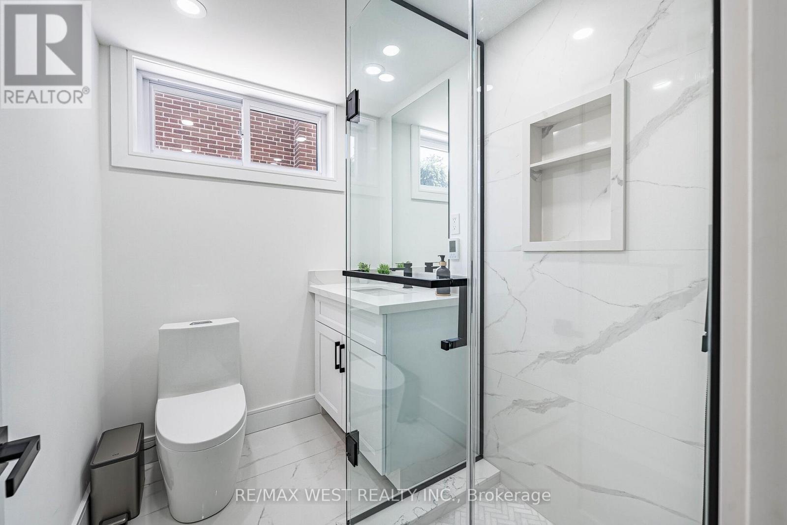 18 Torrington Drive, Toronto, Ontario  M9C 3V5 - Photo 36 - W13150326