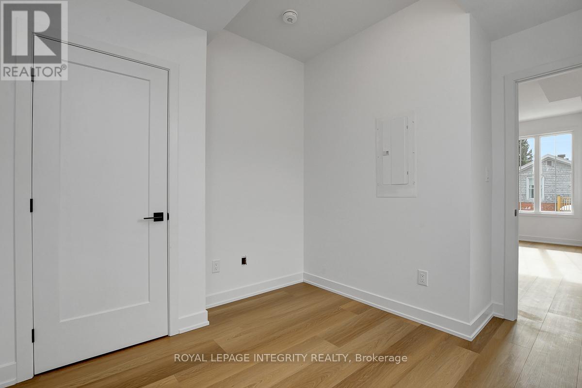 C - 35 Ella Street, Ottawa, Ontario  K1S 2S3 - Photo 11 - X12872658