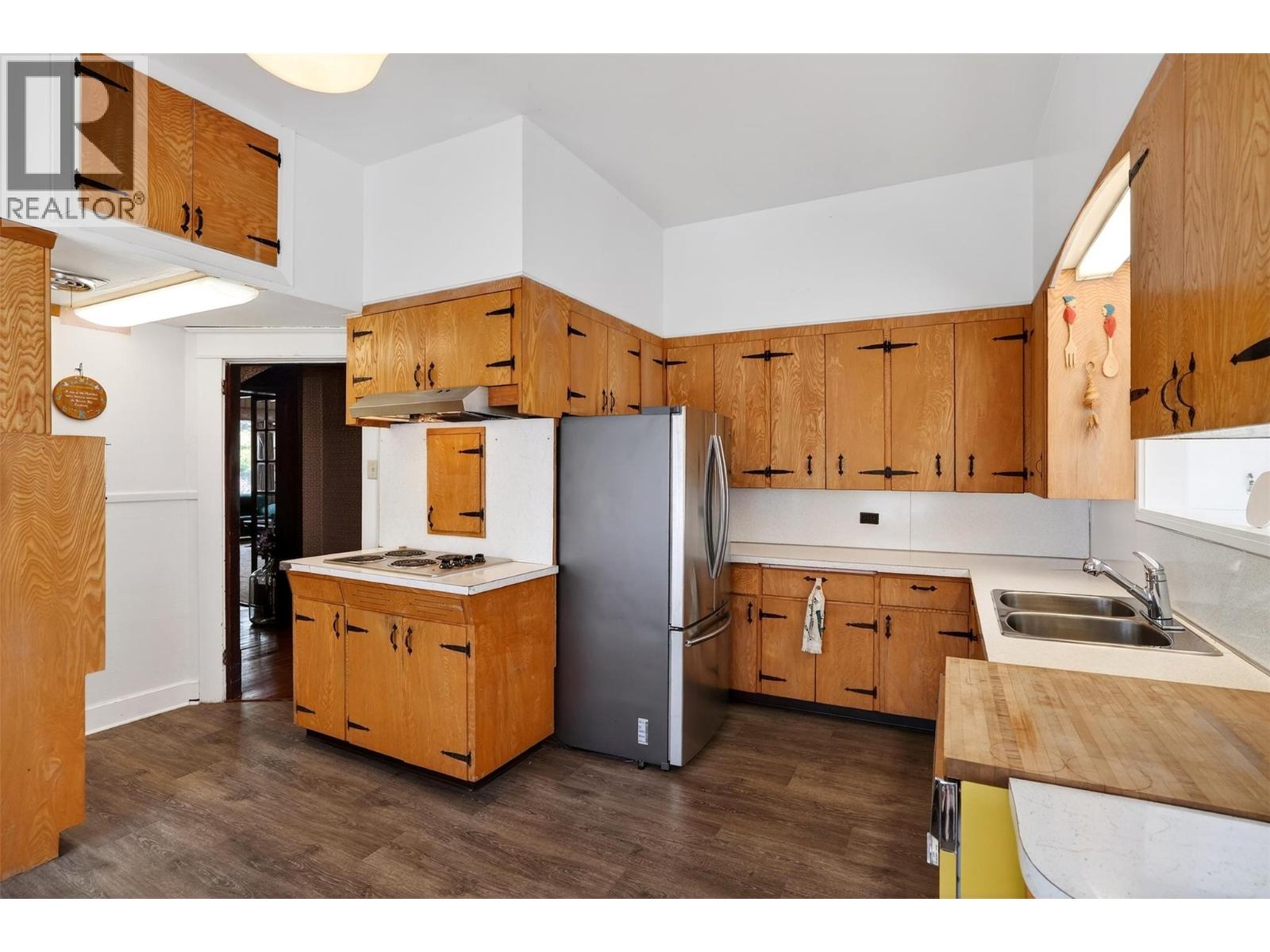 312 Latimer Street, Nelson, British Columbia  V1L 4T6 - Photo 27 - 10383141
