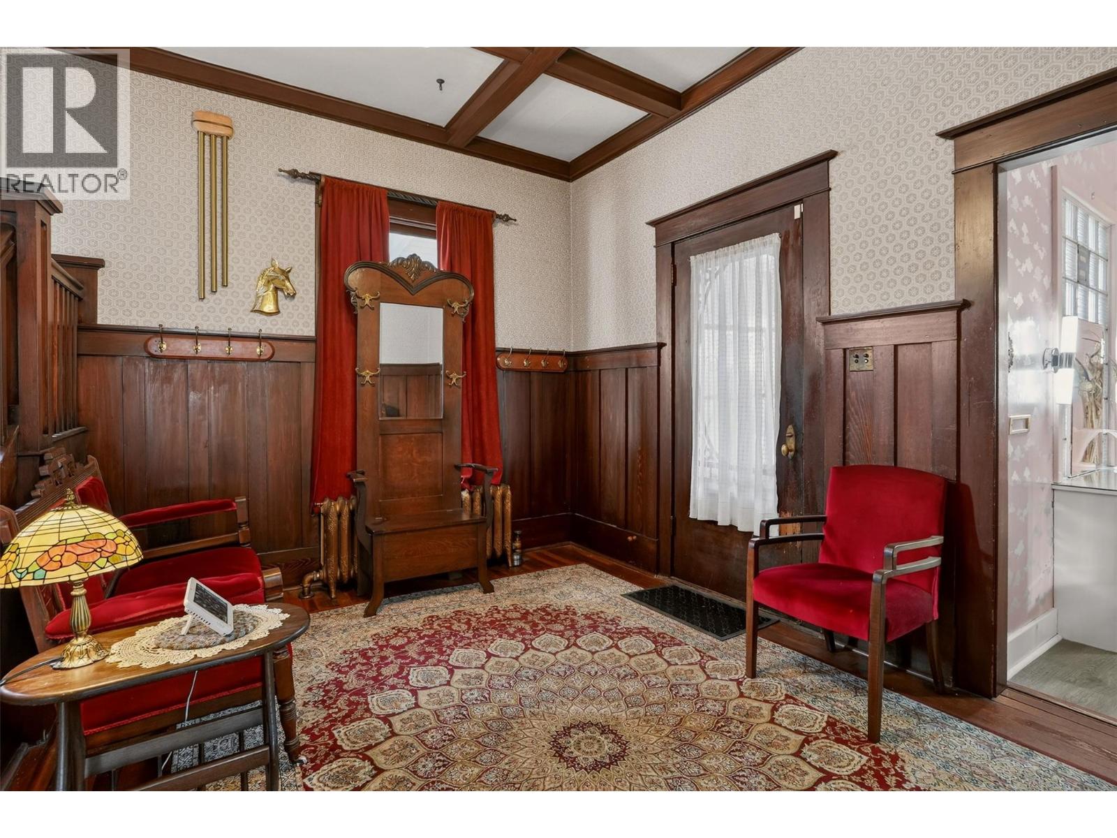 312 Latimer Street, Nelson, British Columbia  V1L 4T6 - Photo 6 - 10383141