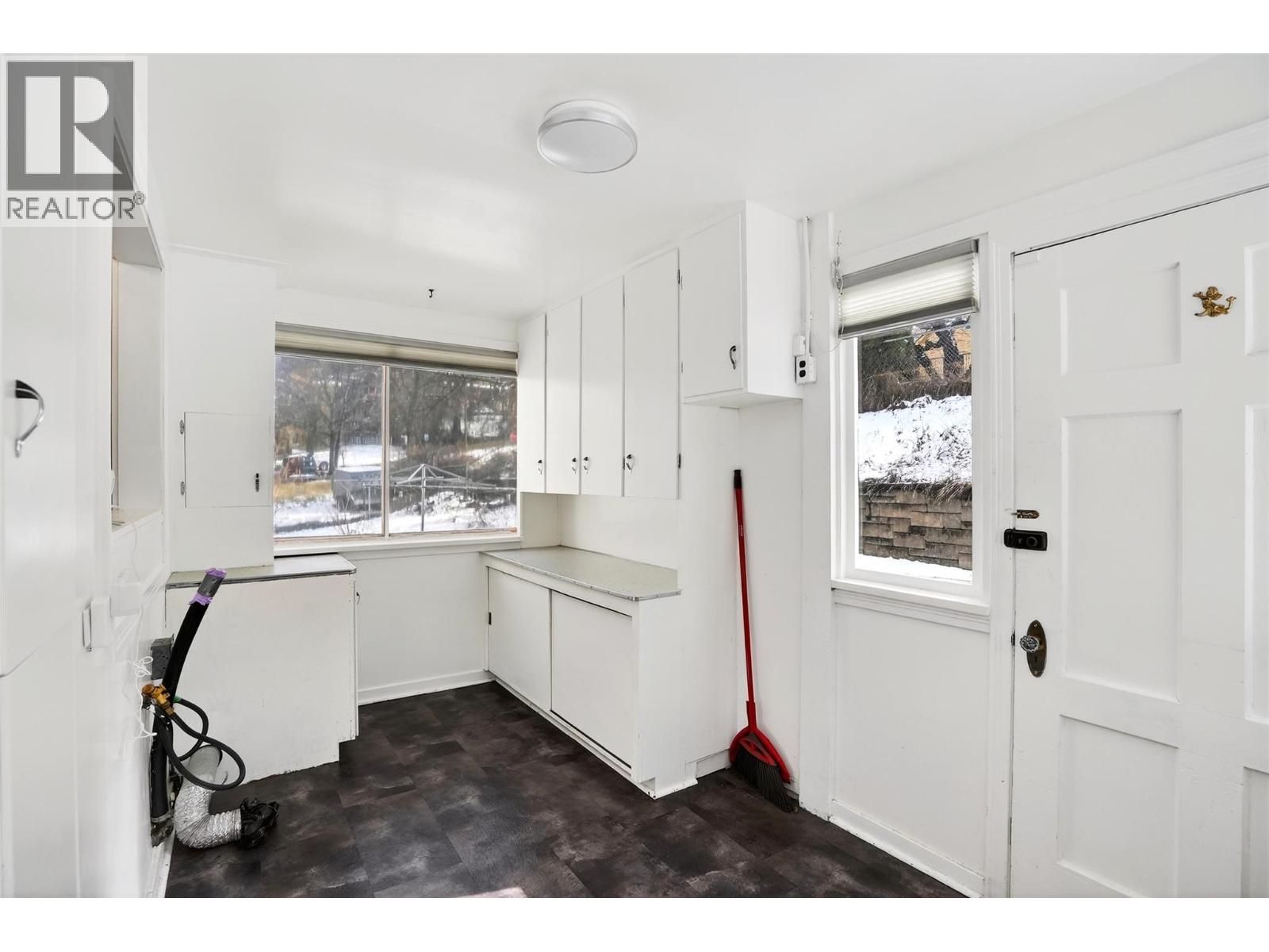 312 Latimer Street, Nelson, British Columbia  V1L 4T6 - Photo 28 - 10383141