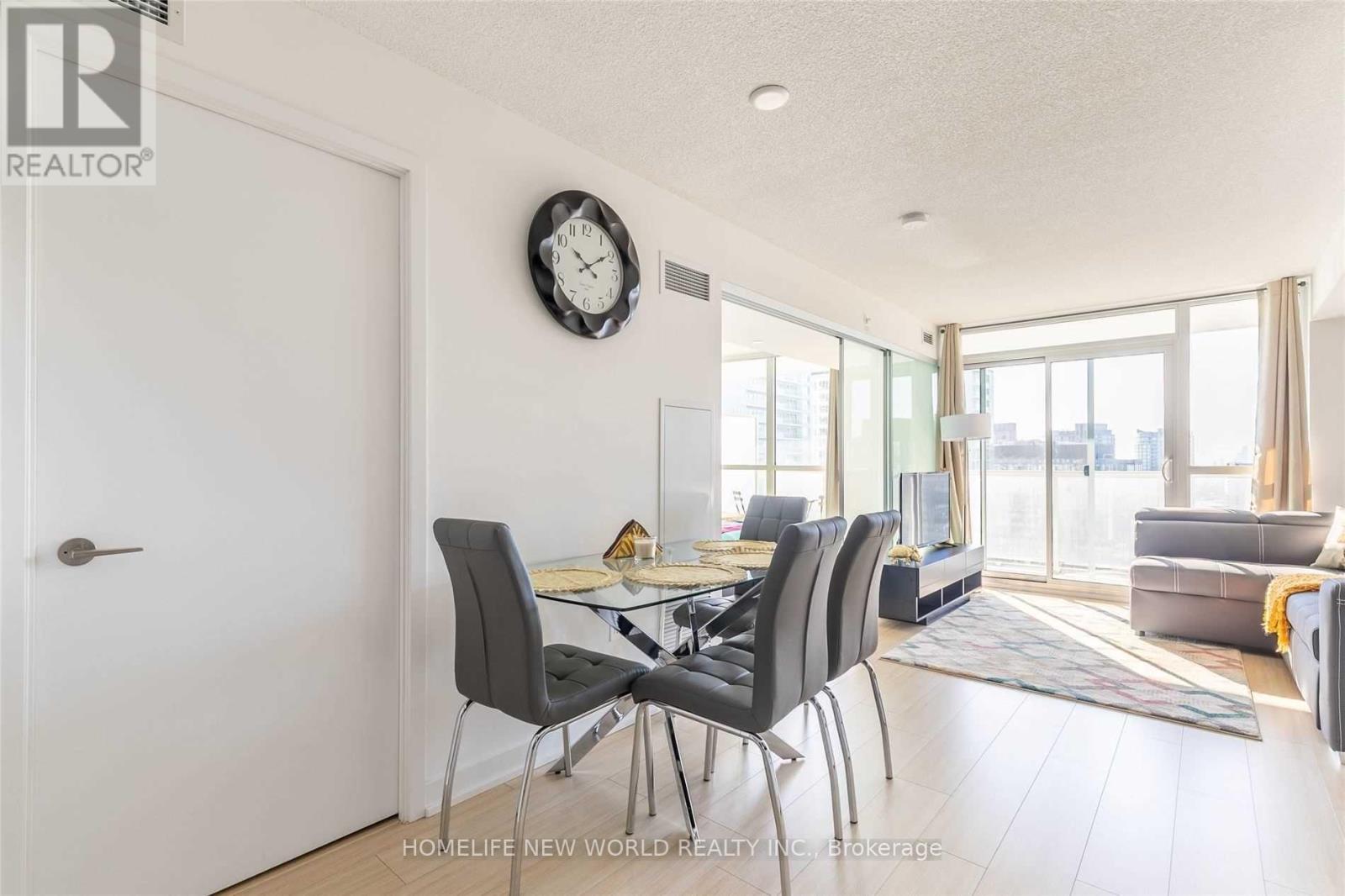 3611 - 75 Queens Wharf Road, Toronto, Ontario  M5V 0J8 - Photo 11 - C13206376