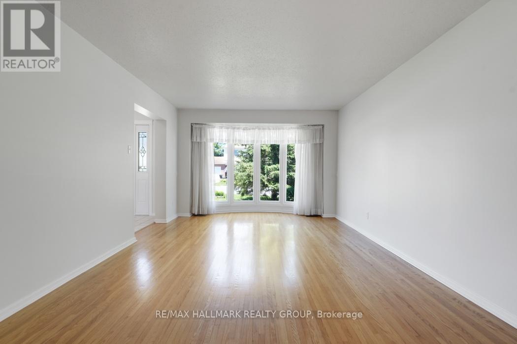 2187 Hamelin Crescent, Ottawa, Ontario  K1J 6K9 - Photo 11 - X13203150