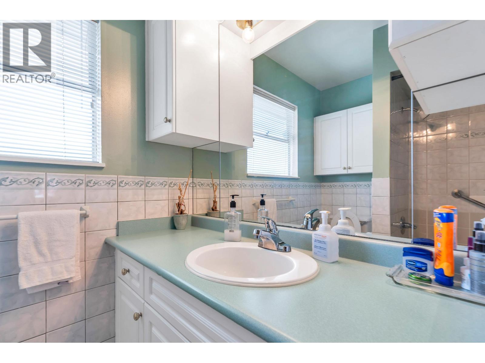 1555 Burrill Avenue, North Vancouver, British Columbia  V7K 1L8 - Photo 26 - R3128614