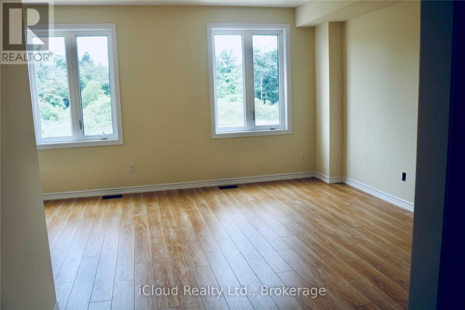 16 Miami Grove, Brampton, Ontario  L6Z 0B4 - Photo 4 - W13206368